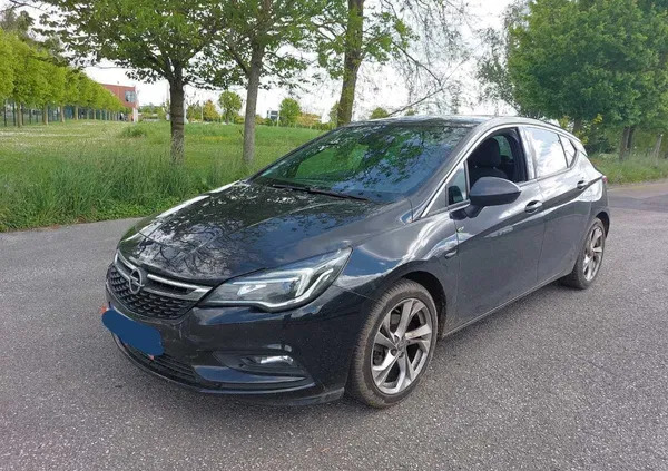 małopolskie Opel Astra cena 46900 przebieg: 151938, rok produkcji 2017 z Olkusz